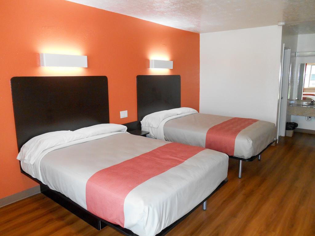 Motel 6-Madisonville, TX Eksteriør billede
