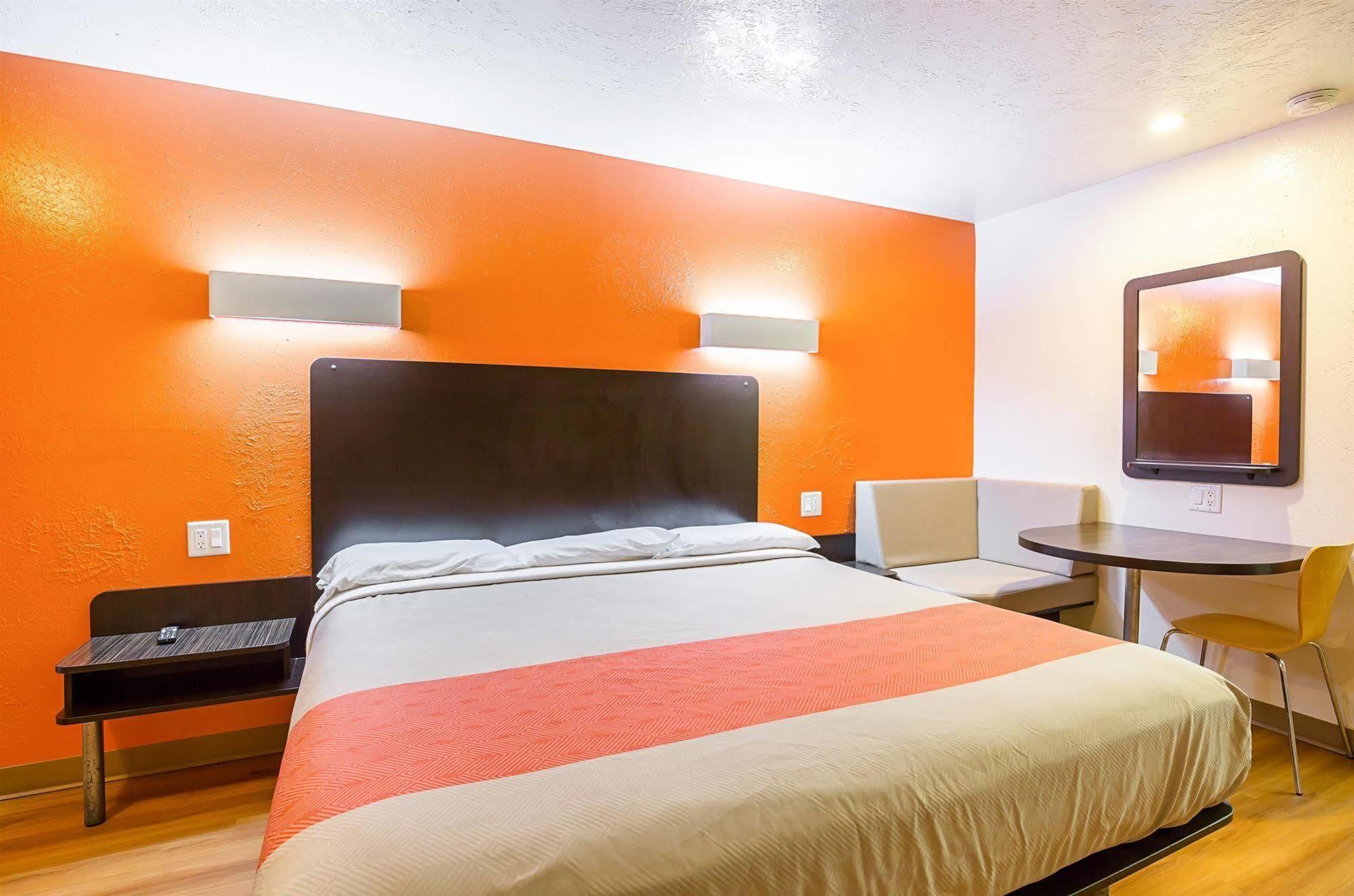 Motel 6-Madisonville, TX Eksteriør billede